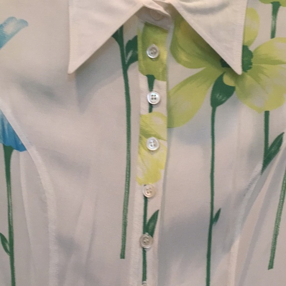 Blouse - Picture 2 of 3